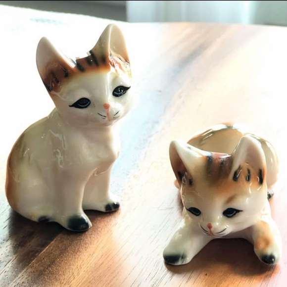 Tabby Cat/Kitten Bone China Figurines (2) Vintage,Made In Taiwan - Picture 2 of 10